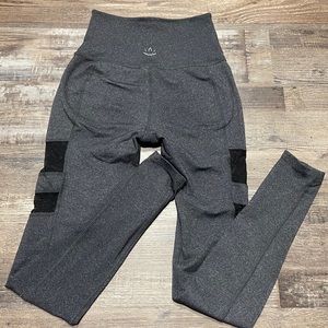 Beyond Yoga Gray Activewear Leggings Size S